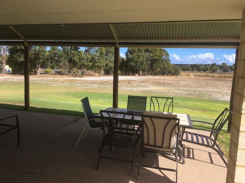 13 Pearson Place, Uduc WA 6220