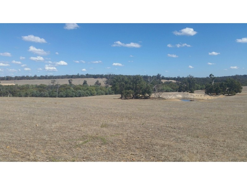 35 Chinganning Road, Copley WA 6562