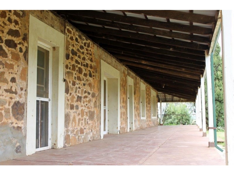 ‘Minninooka Farm’ 1586 Minnenooka Road, Minnenooka WA 6532