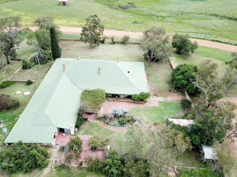‘Minninooka Farm’ 1586 Minnenooka Road, Minnenooka WA 6532