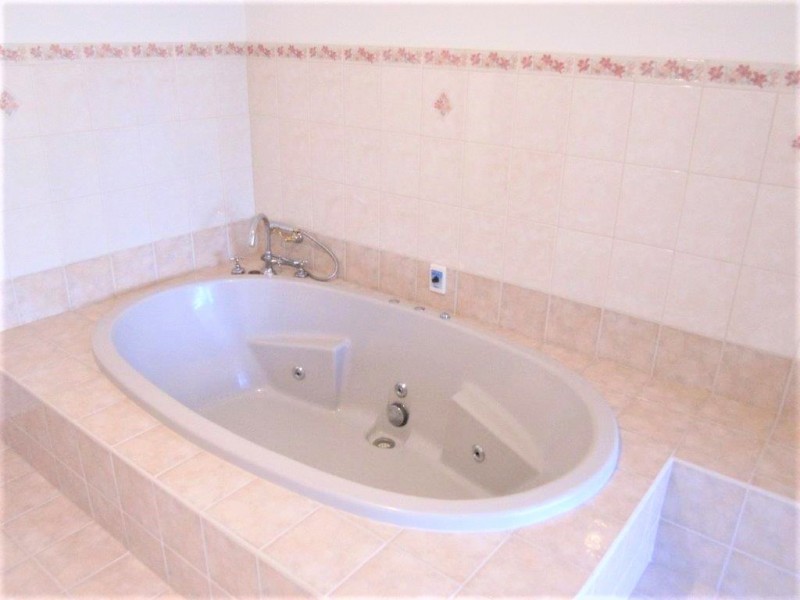 24 Rae Street, Manjimup WA 6258