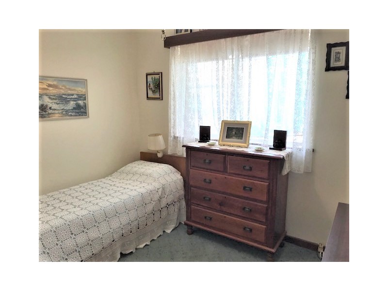 123 McLennan Street, Quairading WA 6383