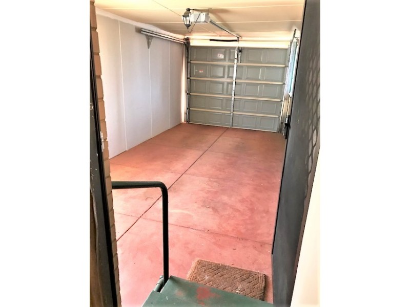 123 McLennan Street, Quairading WA 6383