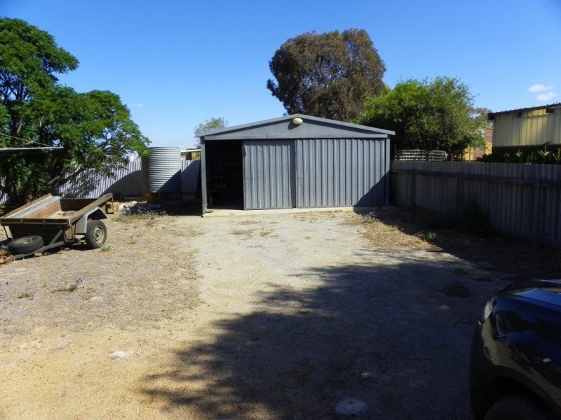 15 Aylmore Street, Gnowangerup WA 6335