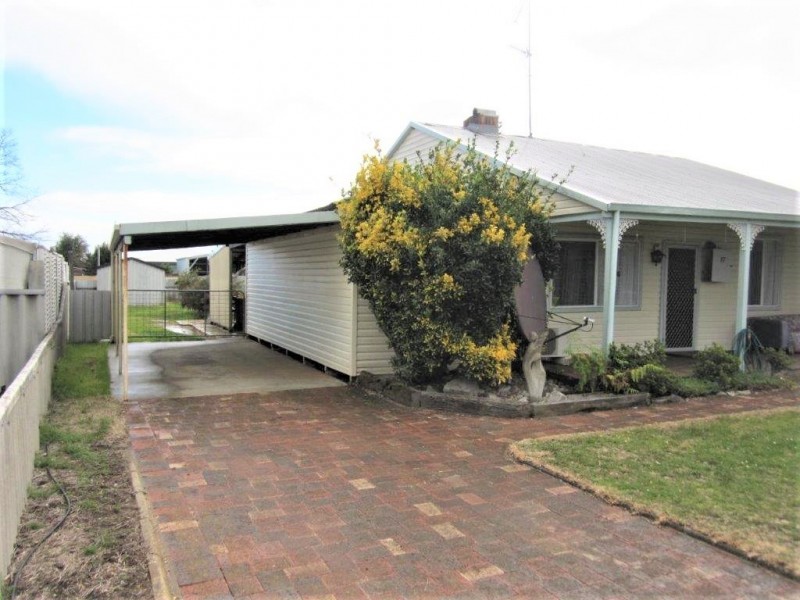 17 Arnott Street, Manjimup WA 6258
