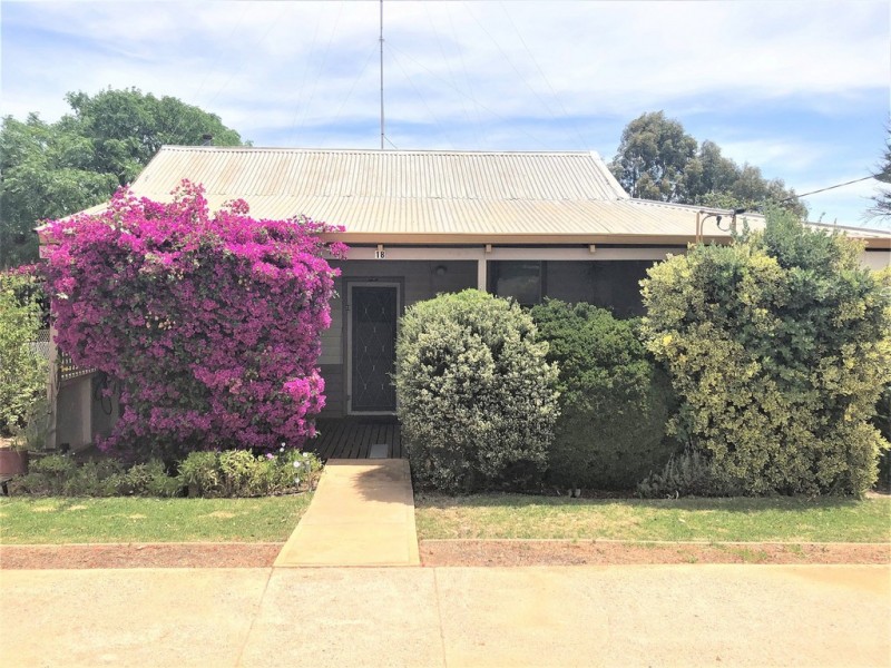 18 Cottrell Street, Dowerin WA 6461