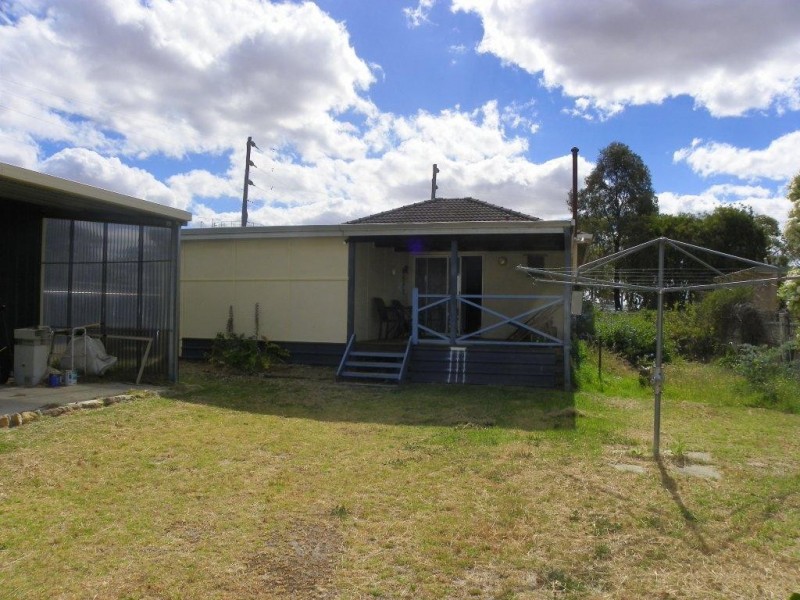 1 Lamont Street, Ongerup WA 6336