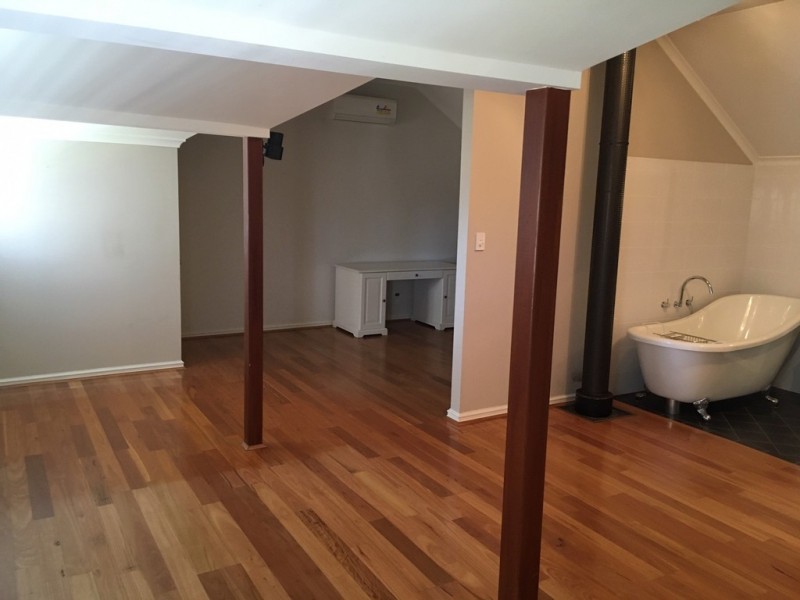 200 Carter Road, The Lakes WA 6556