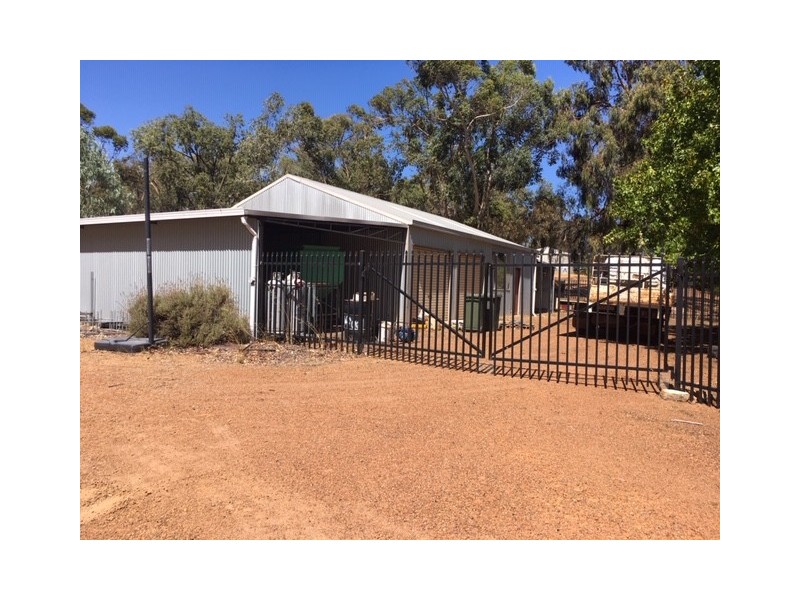 200 Carter Road, The Lakes WA 6556