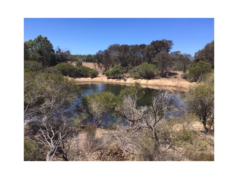 200 Carter Road, The Lakes WA 6556