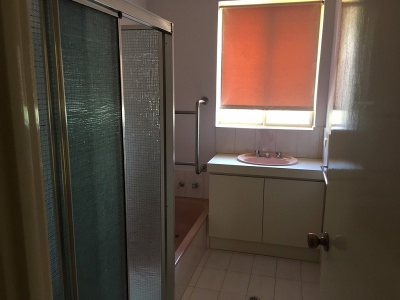 12 Powell Crescent, Quairading WA 6383