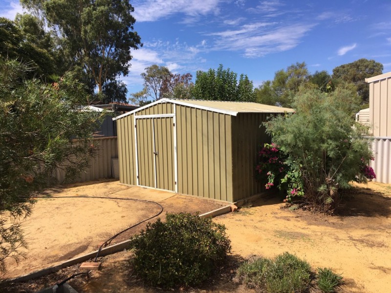 12 Powell Crescent, Quairading WA 6383