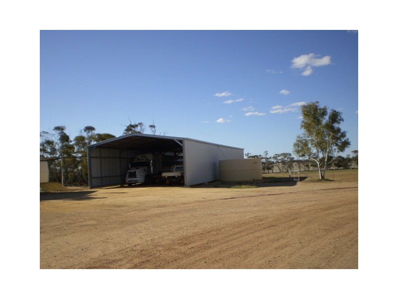 . Boodarockin Rd, Westonia WA 6423