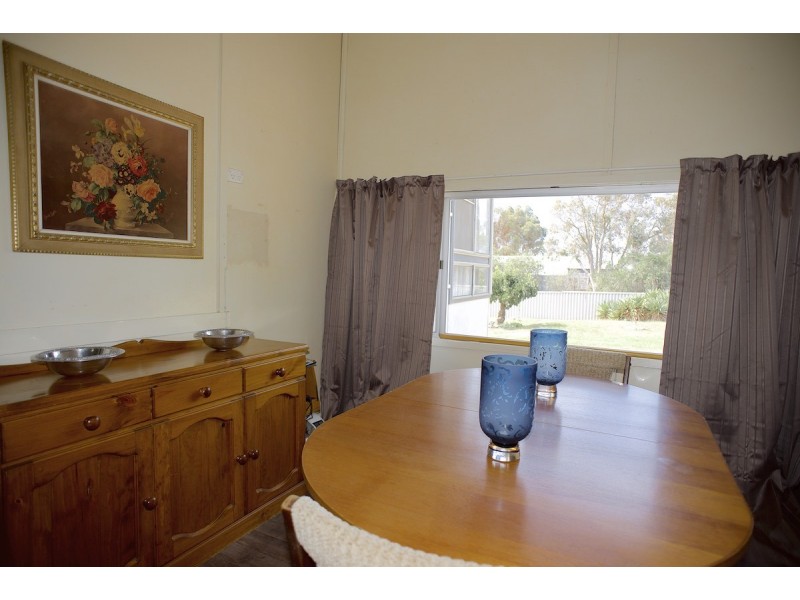 11 Moir Street, Borden WA 6338