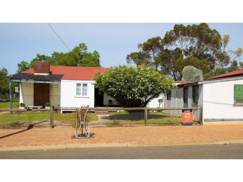 11 Moir Street, Borden WA 6338