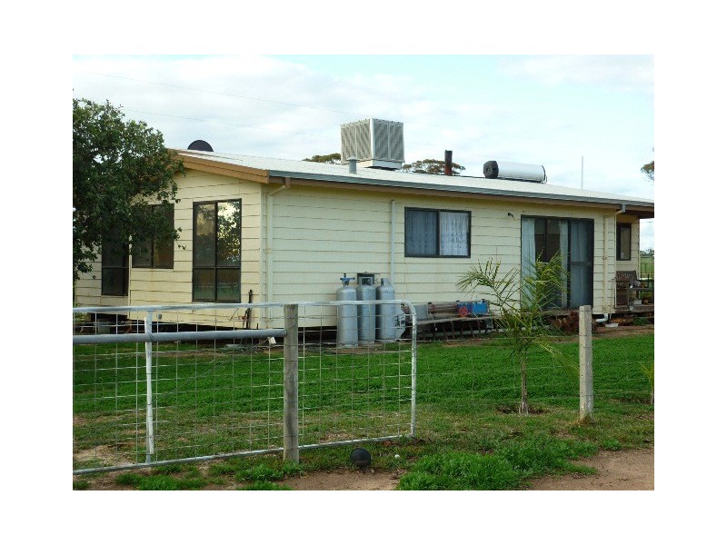 . Nolan Street, Hines Hill WA 6413