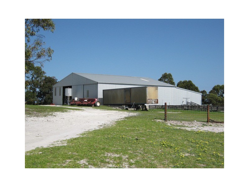 ‘Rowsley’ Lot 319 Dunns Road, Cape Le Grand WA 6450