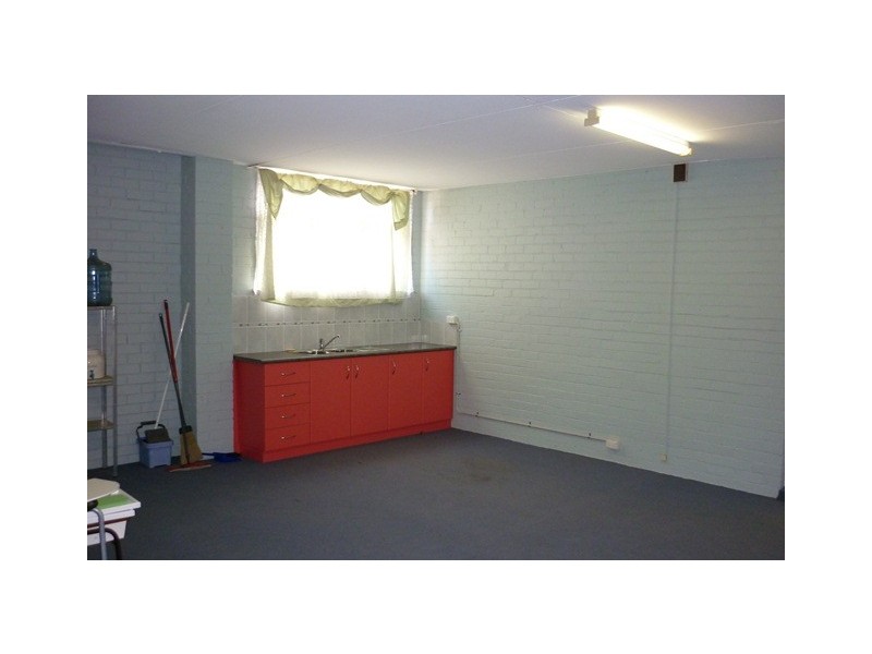 36 Bates Street, Merredin WA 6415