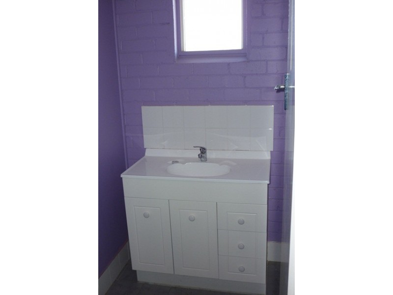 36 Bates Street, Merredin WA 6415