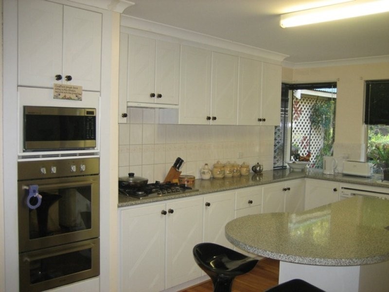 5 Feast Place, Leschenault WA 6233