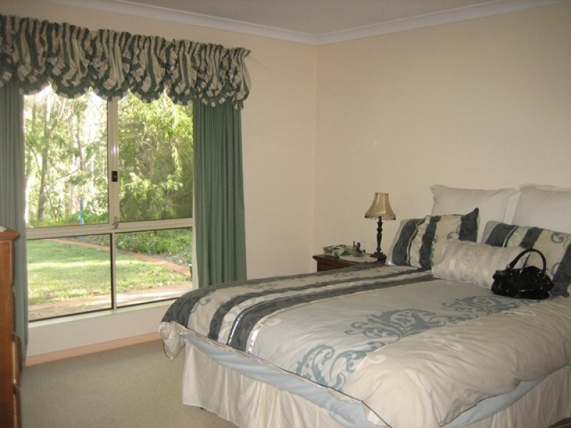 5 Feast Place, Leschenault WA 6233