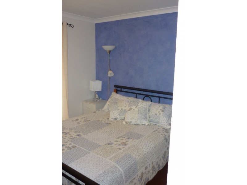 2 Fifth Avenue, Merredin WA 6415