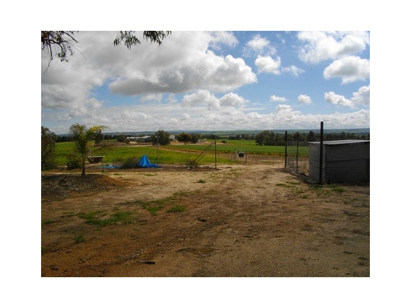 ‘Broadview Farm’ Smarts Road, Brookton WA 6306