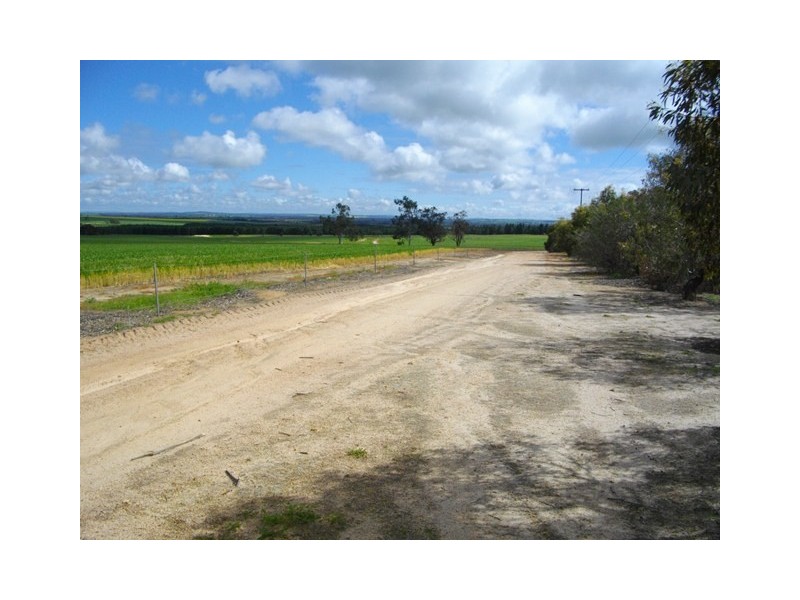 ‘Broadview Farm’ Smarts Road, Brookton WA 6306