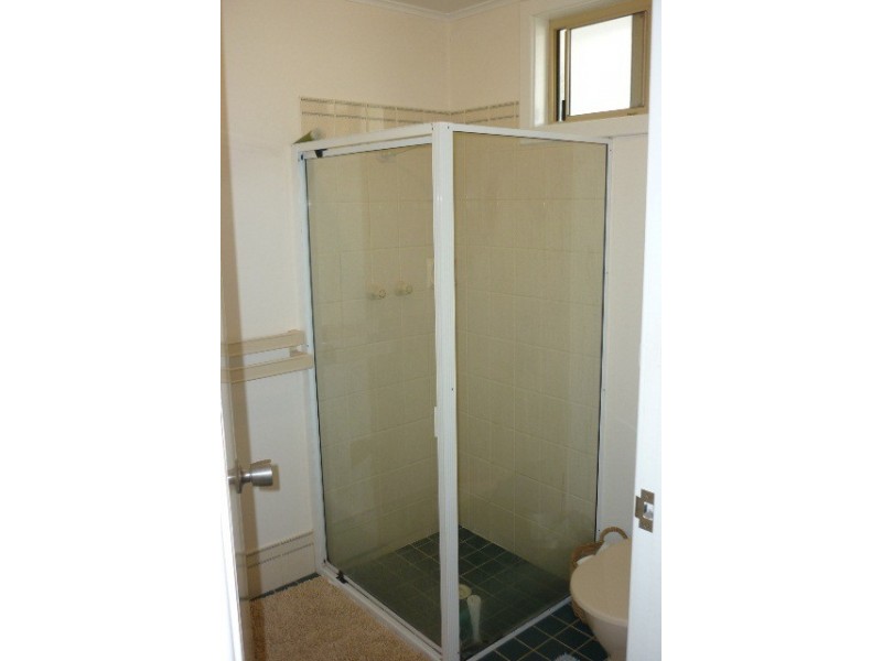 11 Throssell Road, Merredin WA 6415