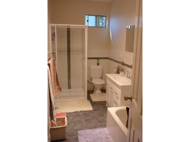 11 Throssell Street, Merredin WA 6415