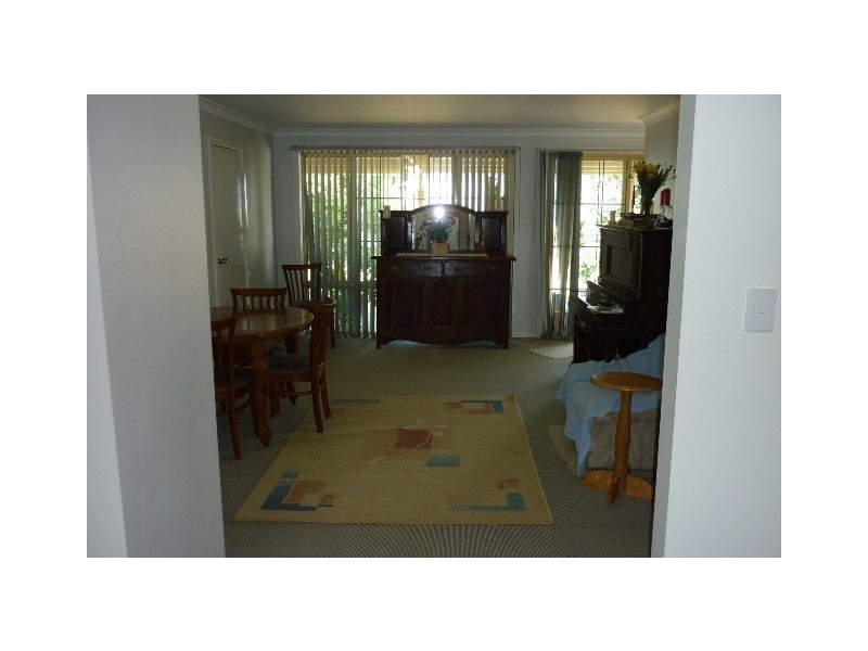 11 Throssell Street, Merredin WA 6415