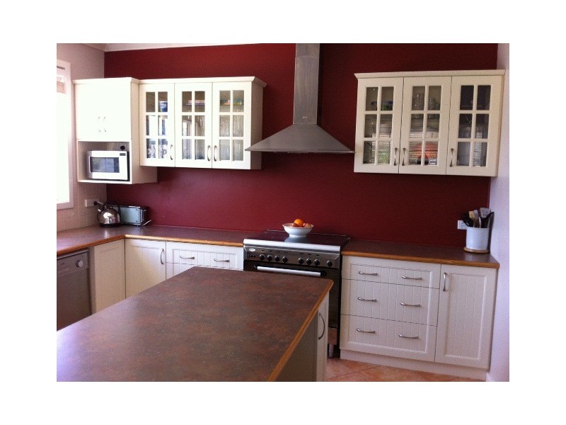 12 Muscat Street, Merredin WA 6415