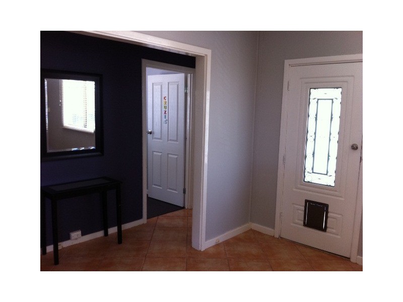 12 Muscat Street, Merredin WA 6415