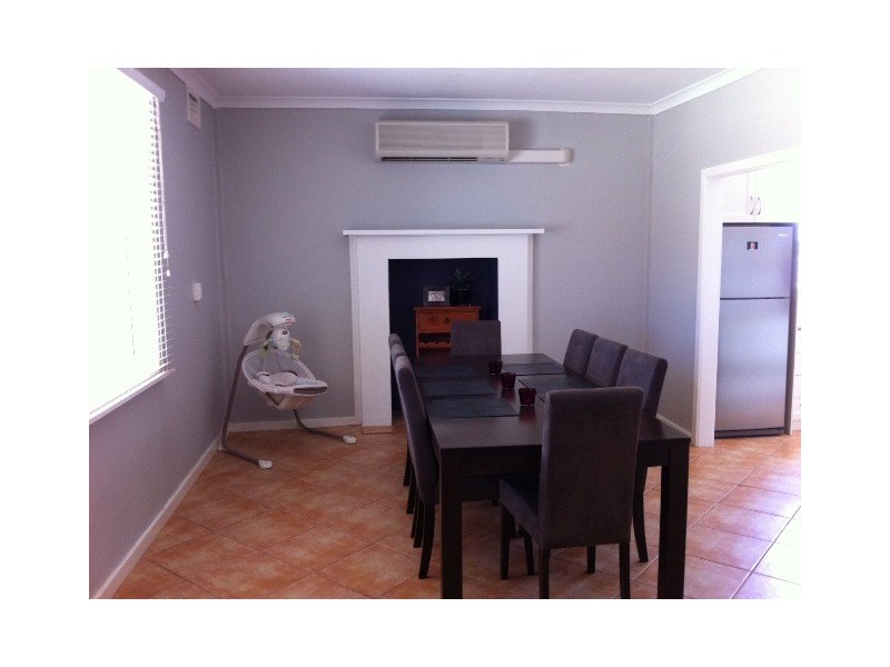 12 Muscat Street, Merredin WA 6415