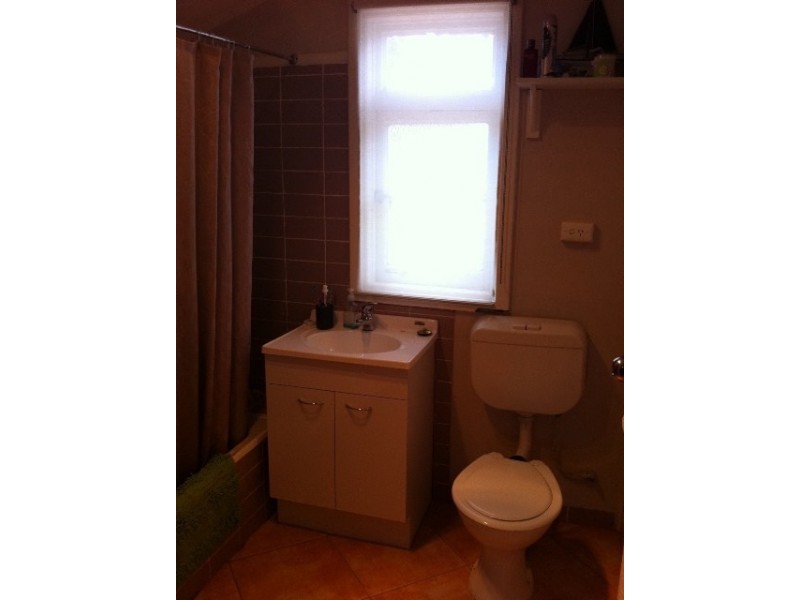 12 Muscat Street, Merredin WA 6415