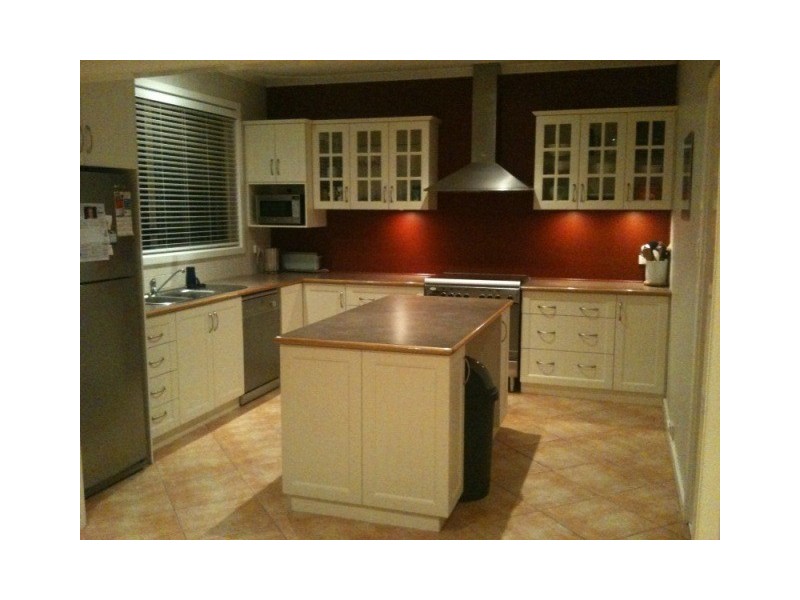 12 Muscat Street, Merredin WA 6415