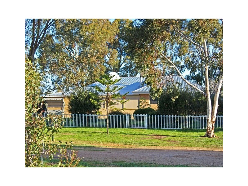 2166 Watheroo Road, Badgingarra WA 6521