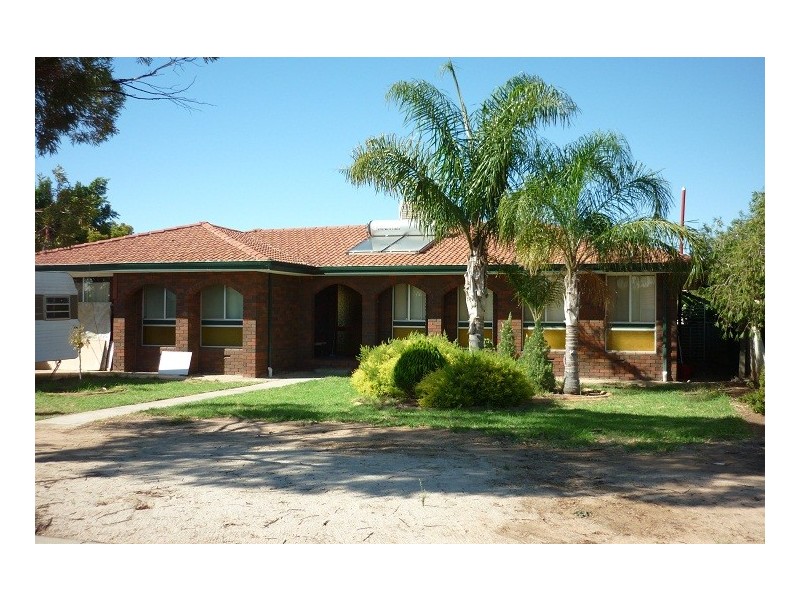 3 Hill Street, Merredin WA 6415