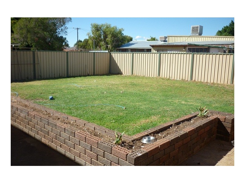 3 Hill Street, Merredin WA 6415