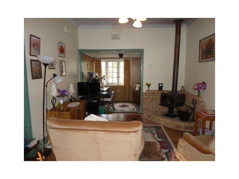 30 McLennan Street, Quairading WA 6383