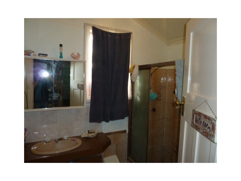 30 McLennan Street, Quairading WA 6383