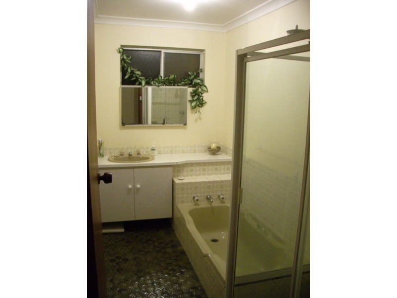 9 Harling Street, Merredin WA 6415