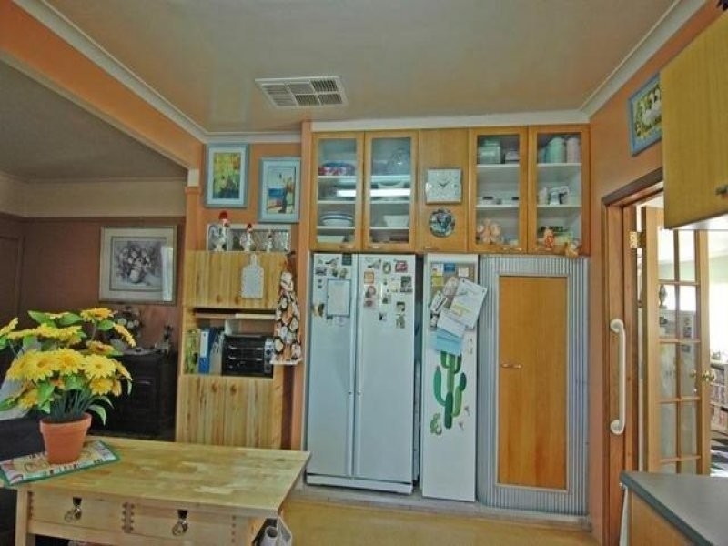 49 Murphy Street, Quairading WA 6383