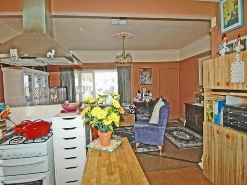 49 Murphy Street, Quairading WA 6383