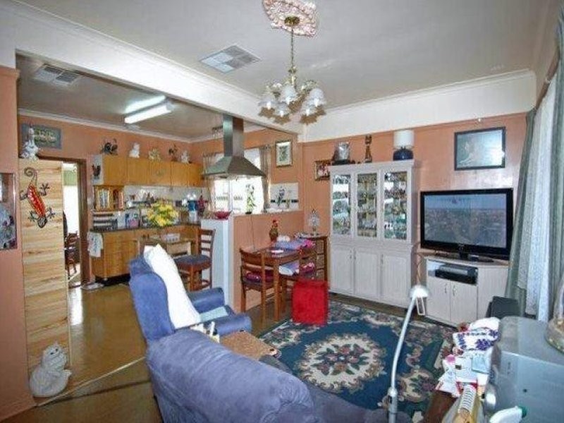 49 Murphy Street, Quairading WA 6383