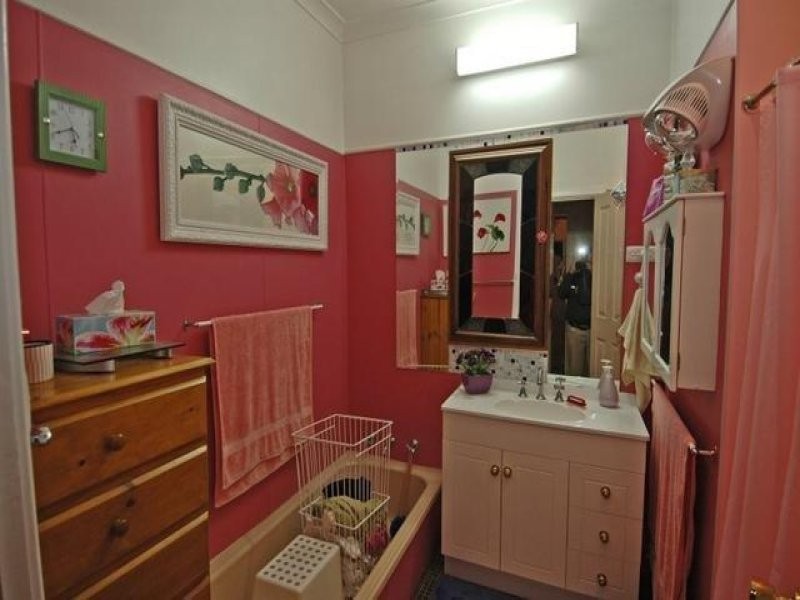 49 Murphy Street, Quairading WA 6383