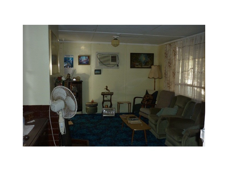34 Growden Street, Merredin WA 6415
