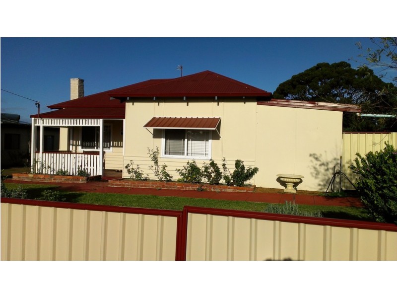 13 Yougenup Road, Gnowangerup WA 6335