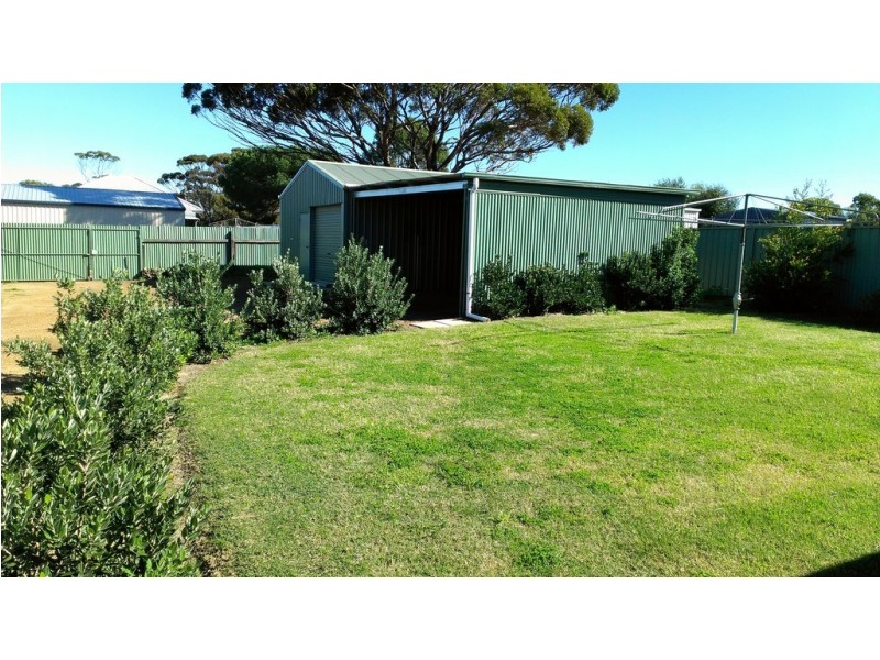 13 Yougenup Road, Gnowangerup WA 6335