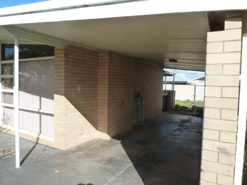 39 Powell Crescent, Quairading WA 6383